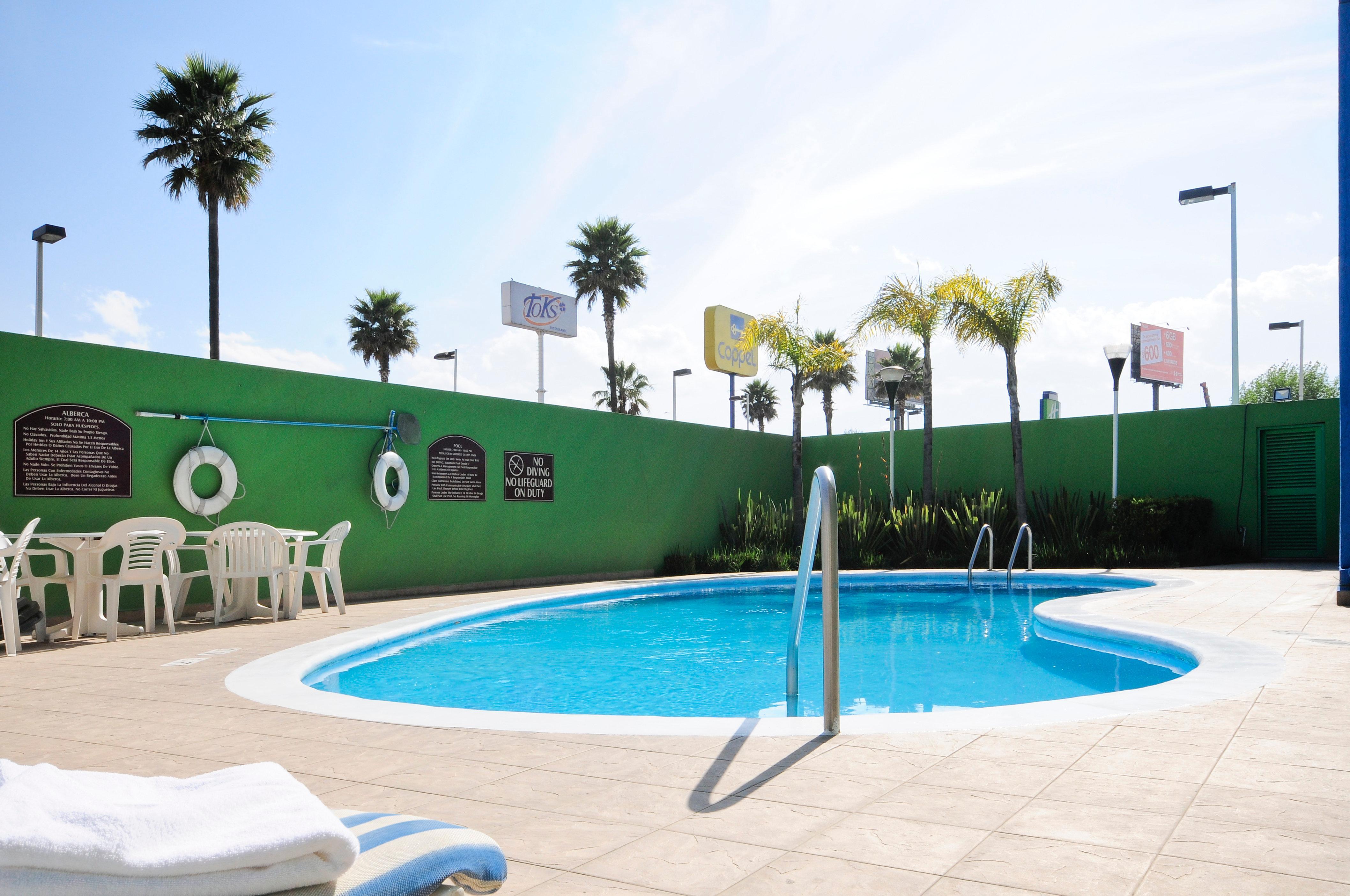 Holiday Inn Express & Suites Toluca Zona Aeropuerto, An Ihg Hotel Exterior photo